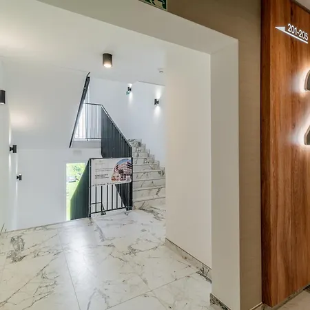 Perlowa Apartment *